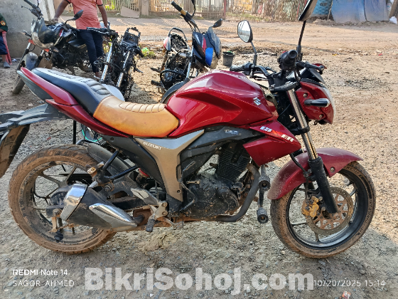 Suzuki gixer monotone.2022